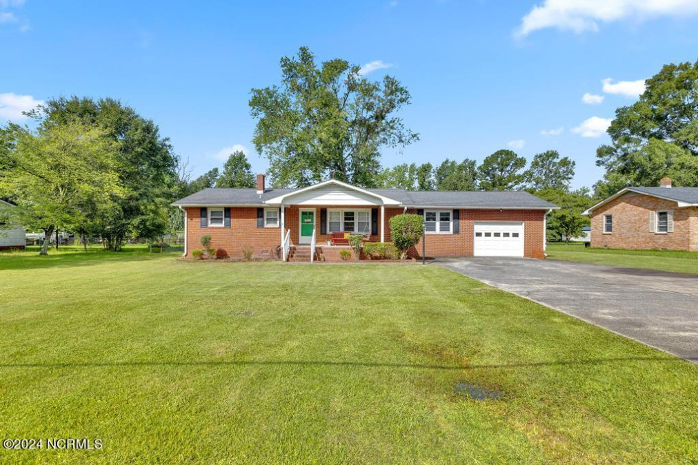 4283 Richlands Hw Jacksonville, NC 28540