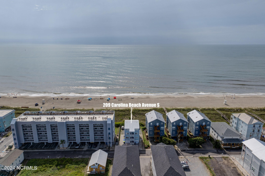 209 Carolina Beach Ave Carolina Beach, NC 28428