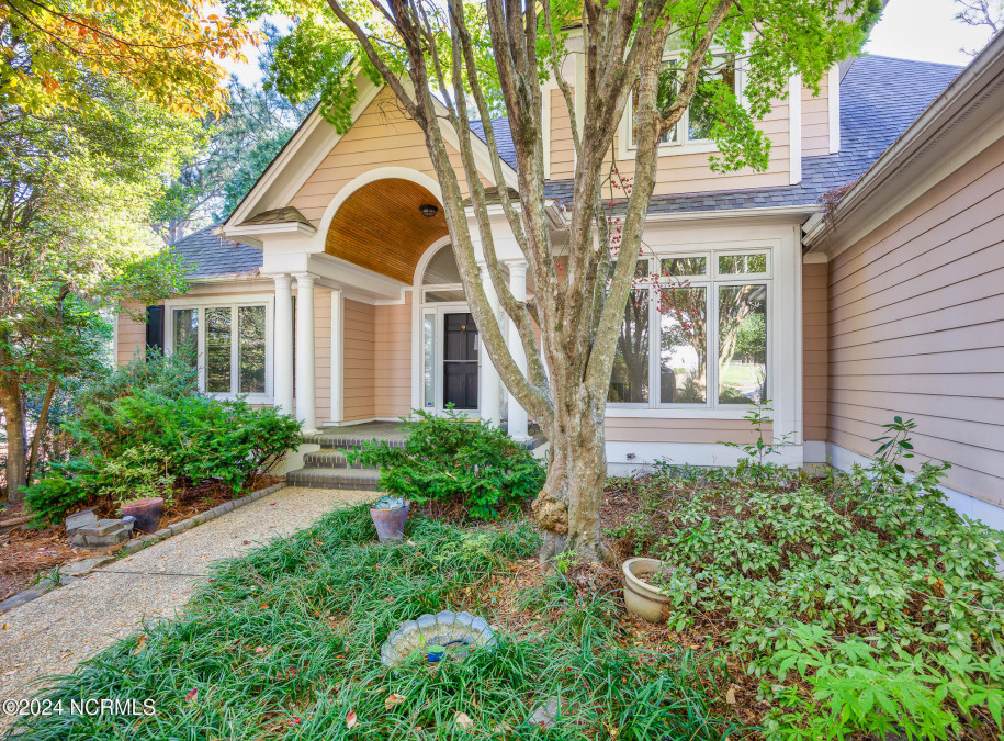 45 Steeplechase Ct Southern Pines, NC 28387