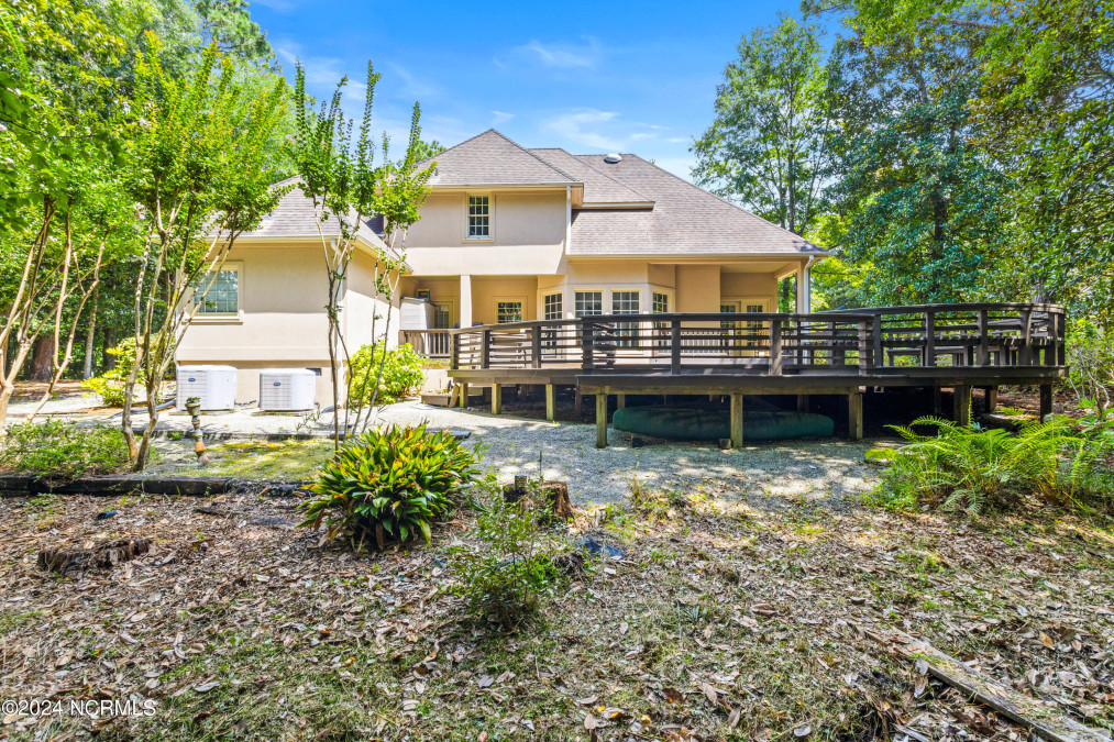 6604 Cove Point Dr Wilmington, NC 28409