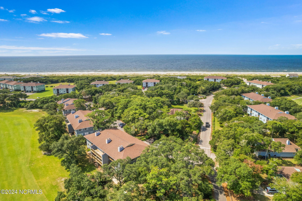 25 Bunker Ct Caswell Beach, NC 28465