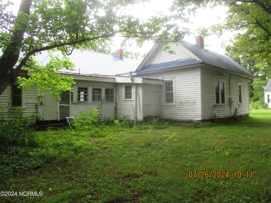 113 Reddick St Williamston, NC 27892