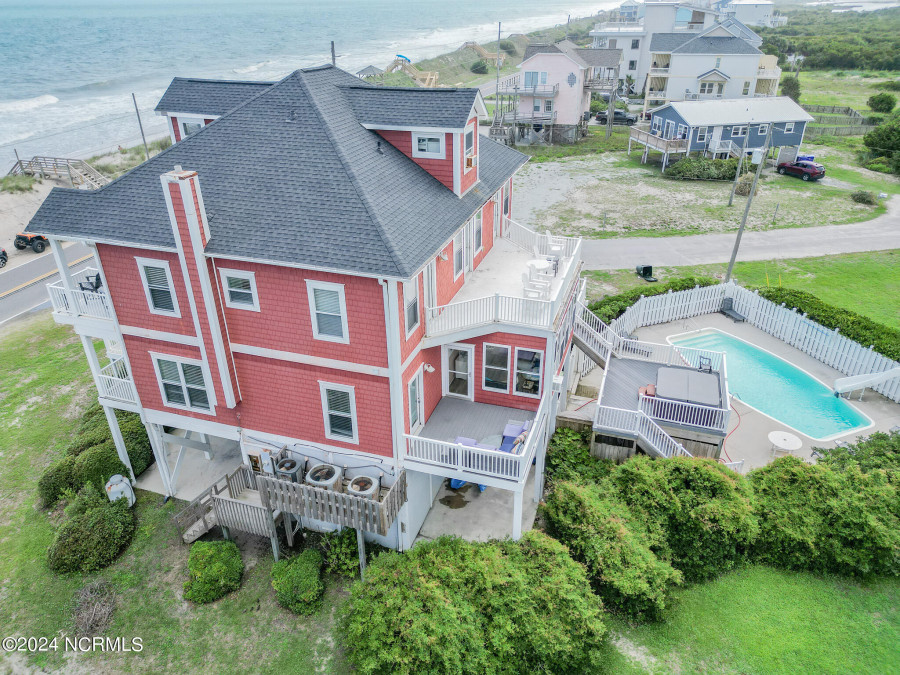 100 Bay Ct North Topsail Beach, NC 28460