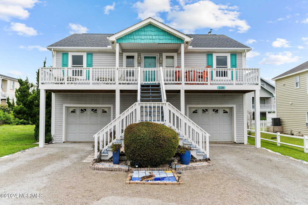 118 Crab St Holden Beach, NC 28462