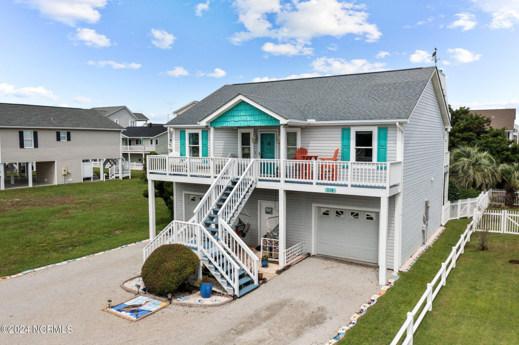 118 Crab St Holden Beach, NC 28462