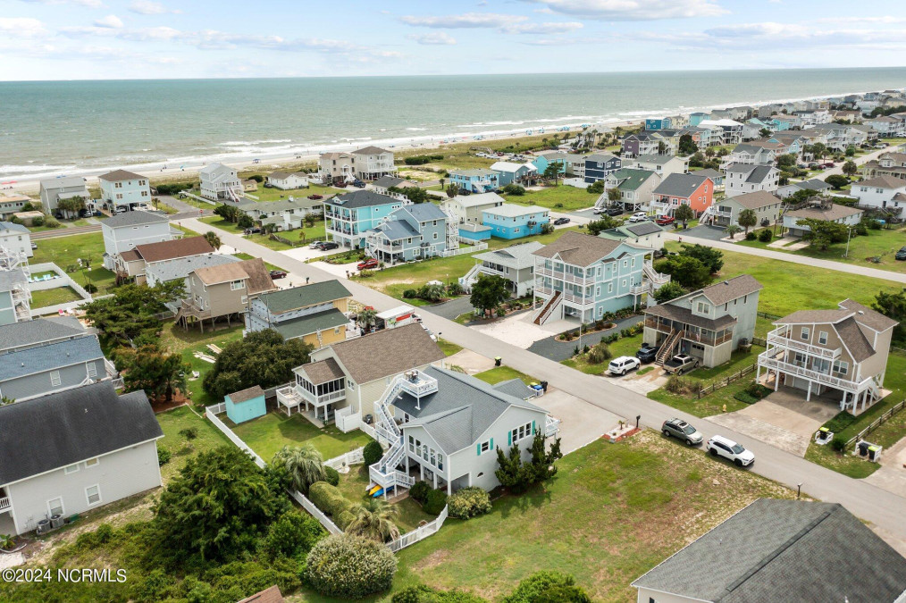 118 Crab St Holden Beach, NC 28462