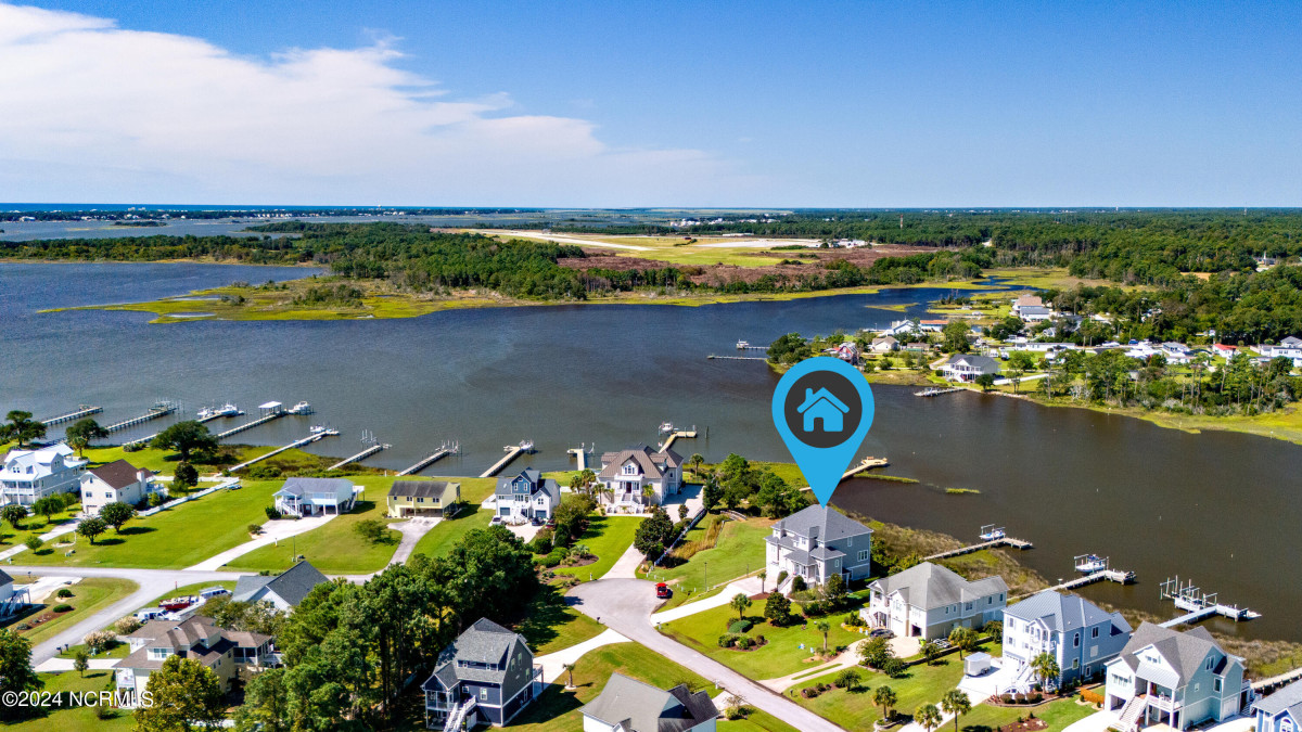 418 Safe Harbour Newport, NC 28570