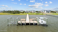 418 Island View Dr Newport, NC 28570