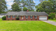 2105 Dallas Dr Kinston, NC 28504