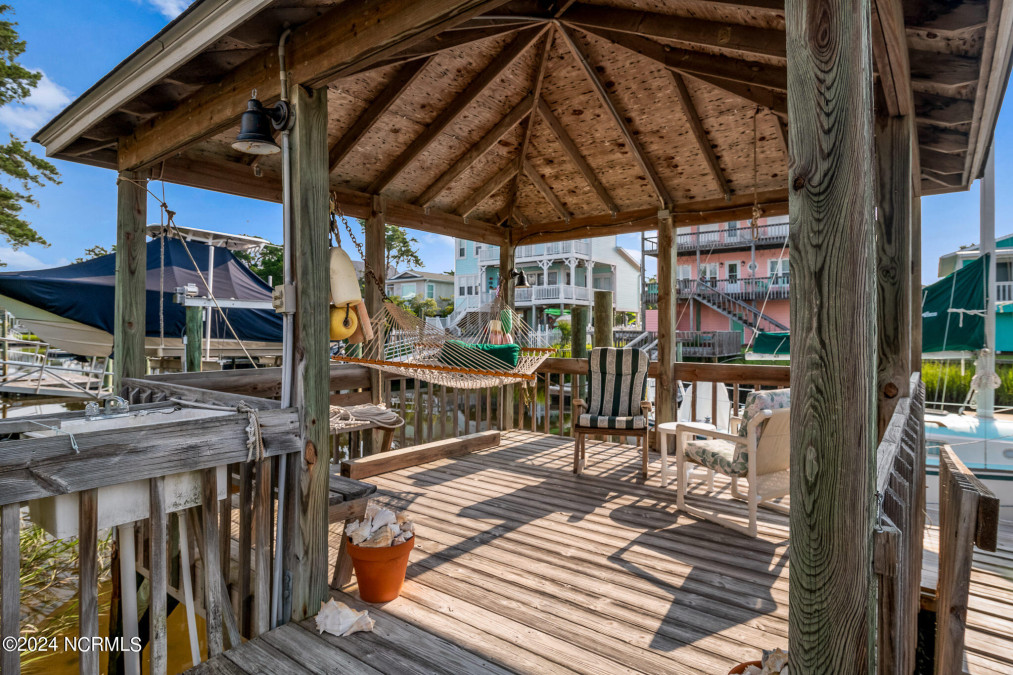 146 Tarpon Dr Holden Beach, NC 28462