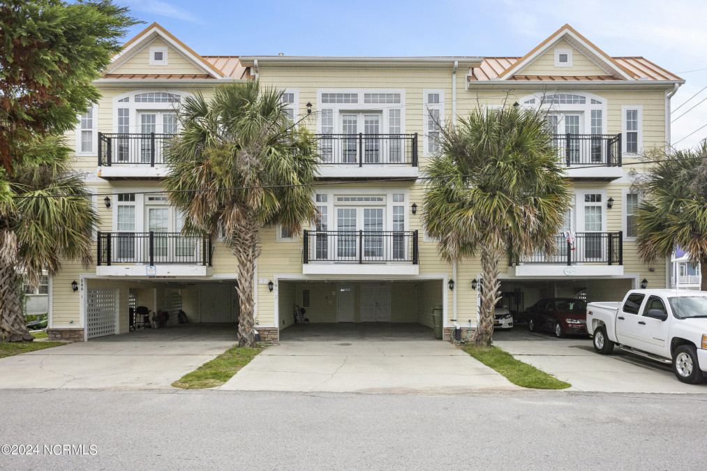 644 Fort Fisher Blvd Kure Beach, NC 28449