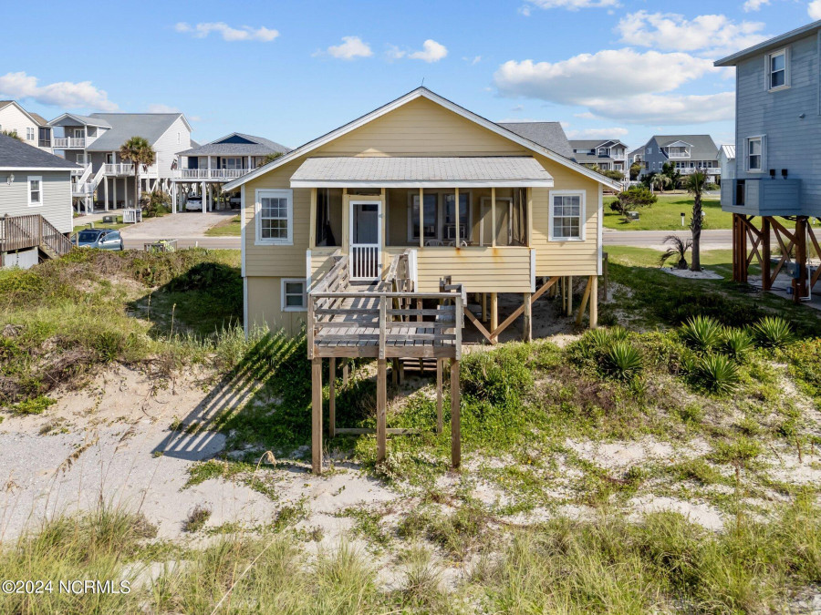 2011 Beach Dr Oak Island, NC 28465