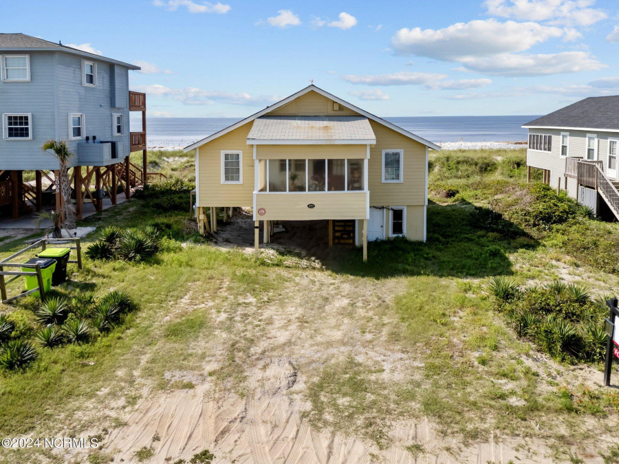 2011 Beach Dr Oak Island, NC 28465