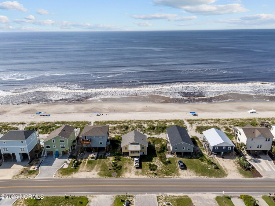 2011 Beach Dr Oak Island, NC 28465