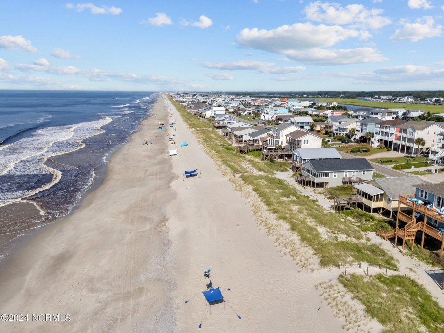 2011 Beach Dr Oak Island, NC 28465