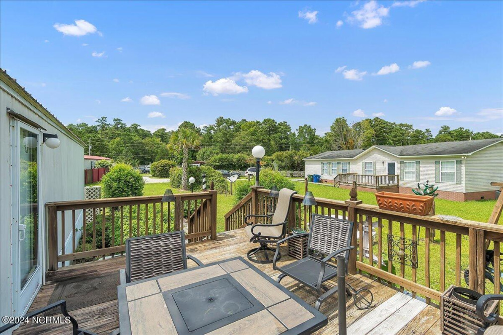 275 Clay Hill Rd Sneads Ferry, NC 28460