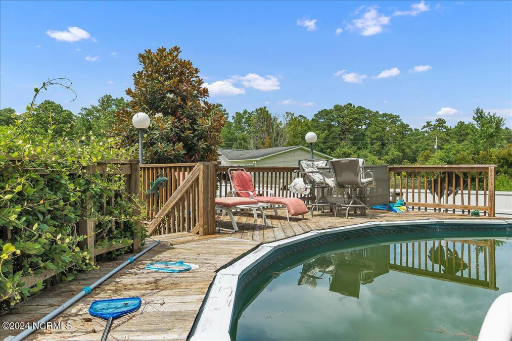 275 Clay Hill Rd Sneads Ferry, NC 28460