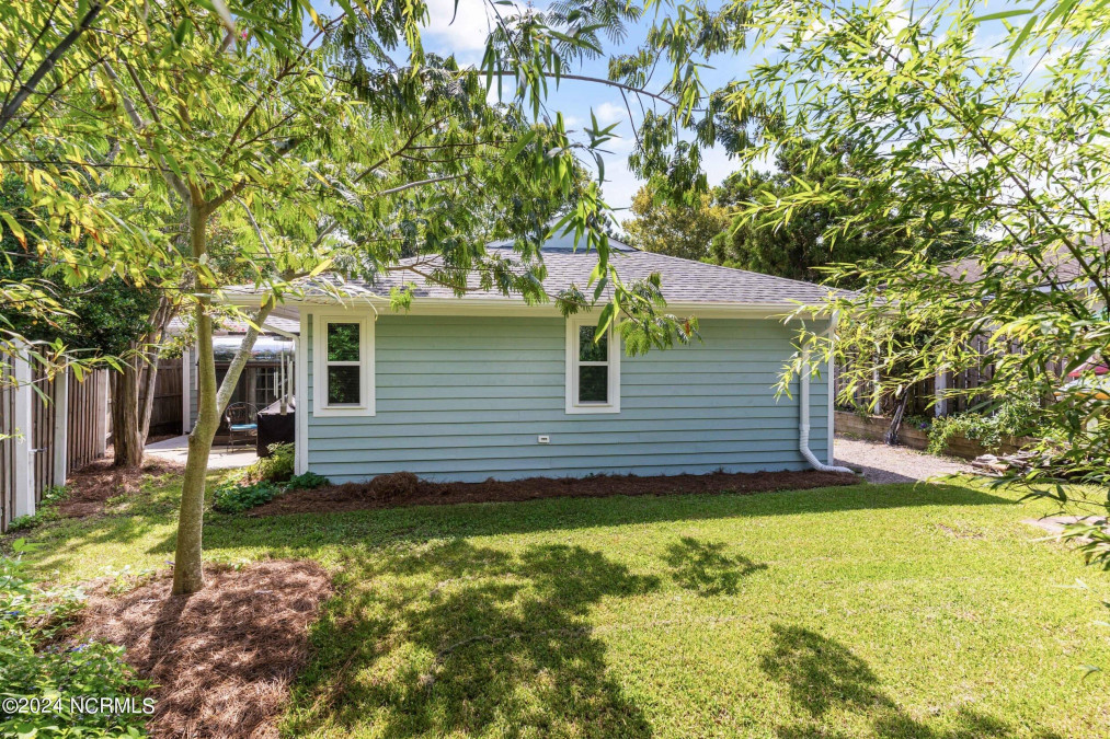 2004 Wrightsville Green Ave Wilmington, NC 28403