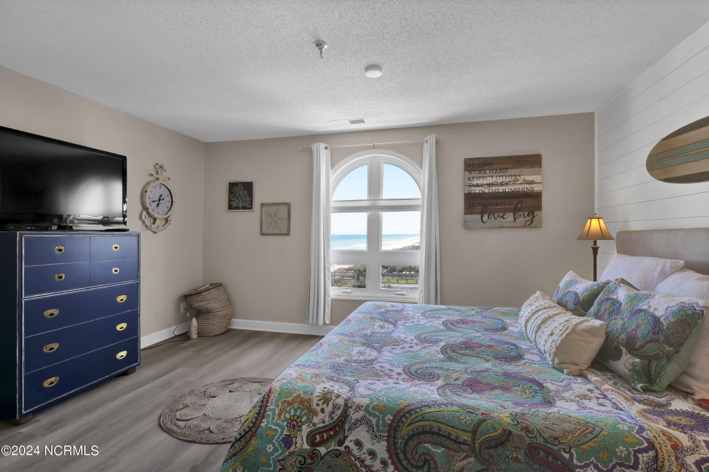 790 New River Inlet Rd North Topsail Beach, NC 28460