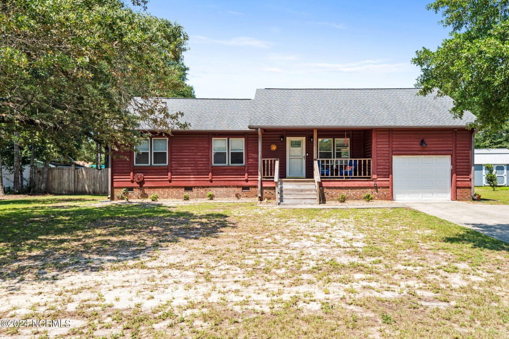 103 17th St Oak Island, NC 28465