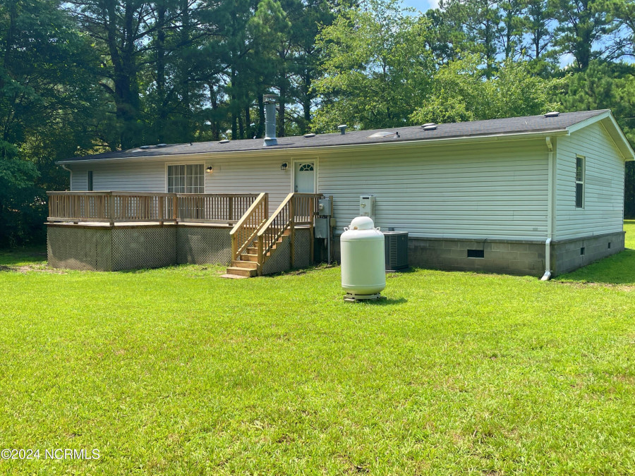 129 Anglers Cove Rd Hertford, NC 27944