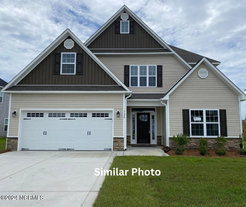 706 Secession Ln Jacksonville, NC 28546