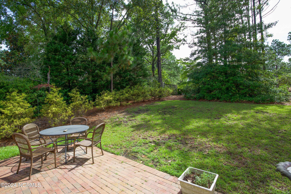 620 Diamondhead Dr Pinehurst, NC 28374