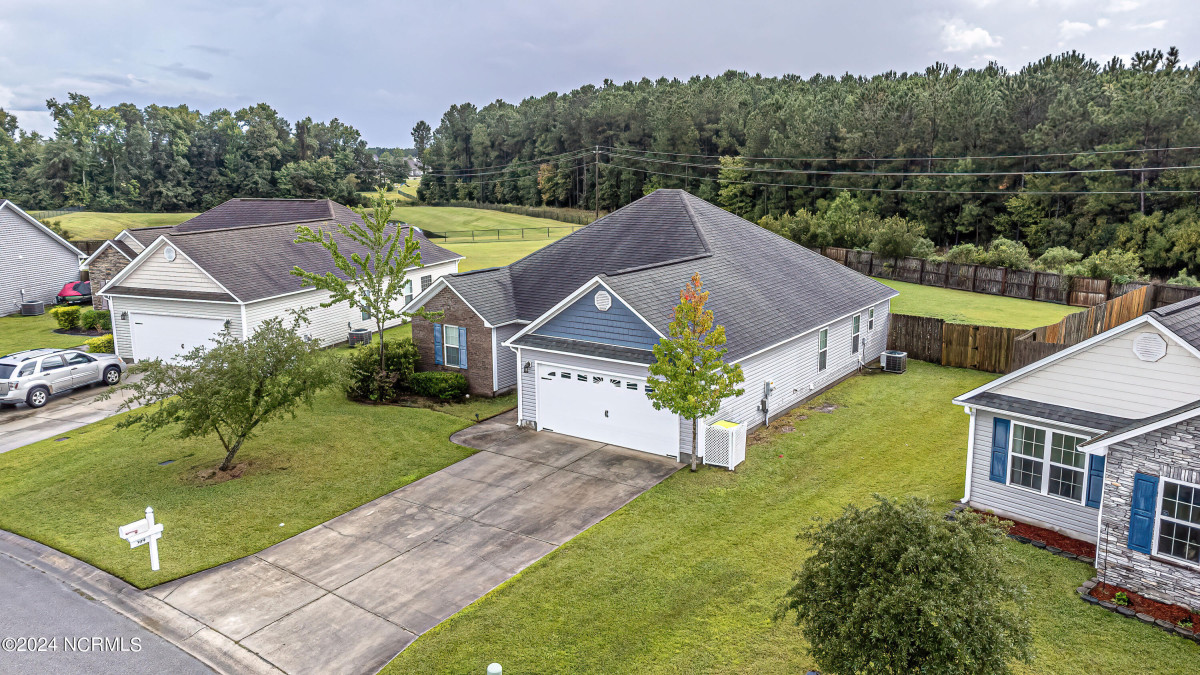 309 Hughes Ln Jacksonville, NC 28546