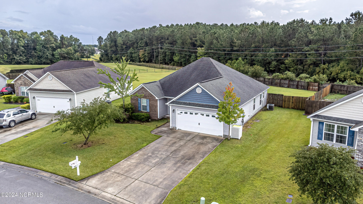 309 Hughes Ln Jacksonville, NC 28546