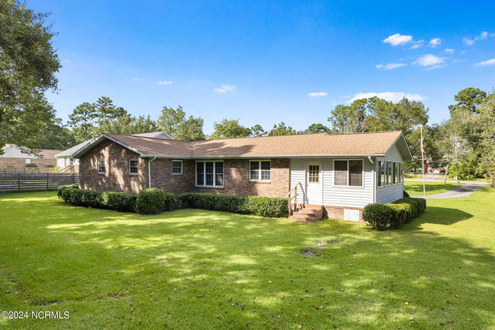 51 Fairway Dr Shallotte, NC 28470