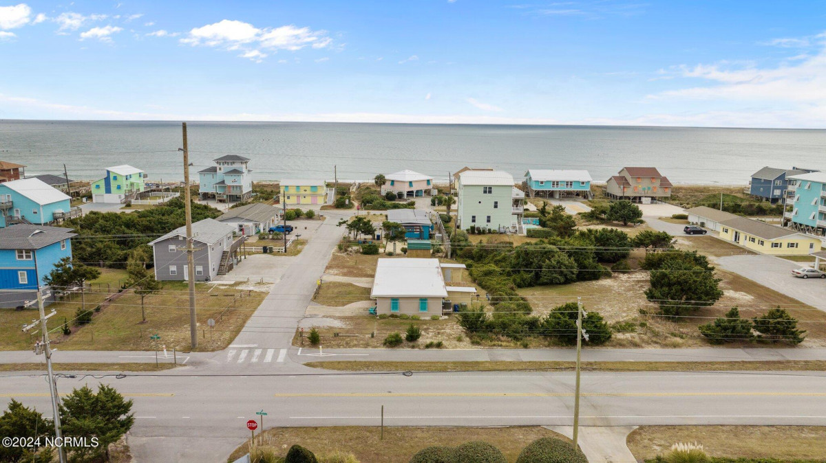 103 24th St Emerald Isle, NC 28594