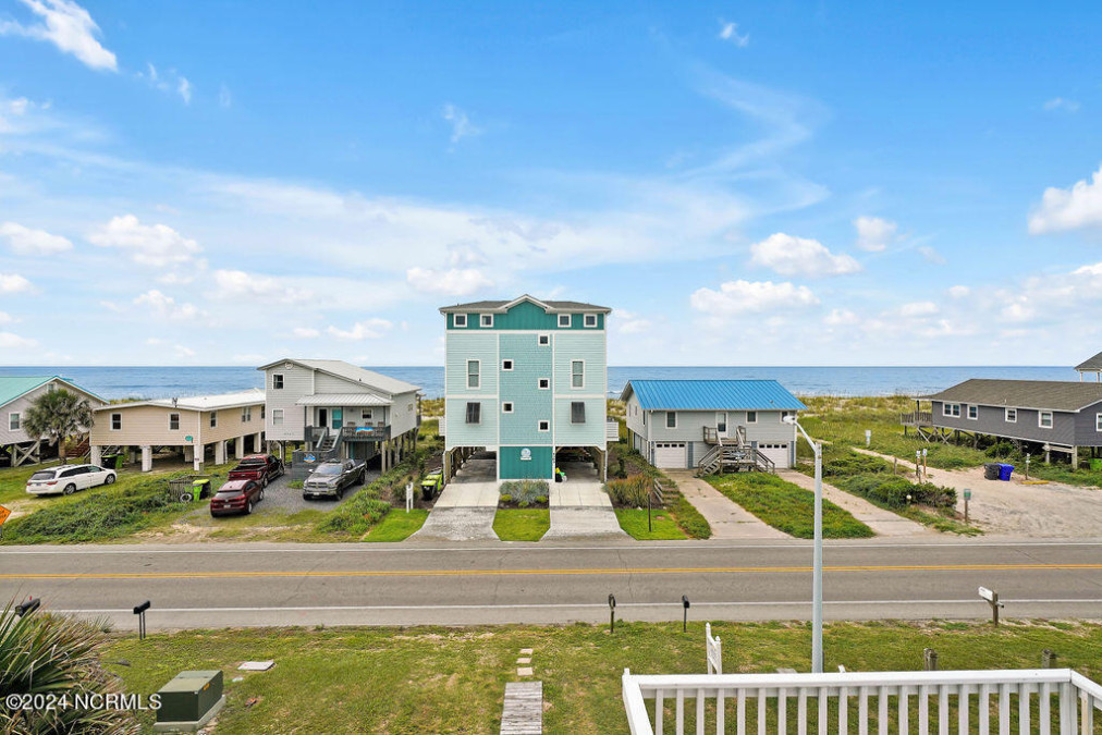 4304 Beach Dr Oak Island, NC 28465