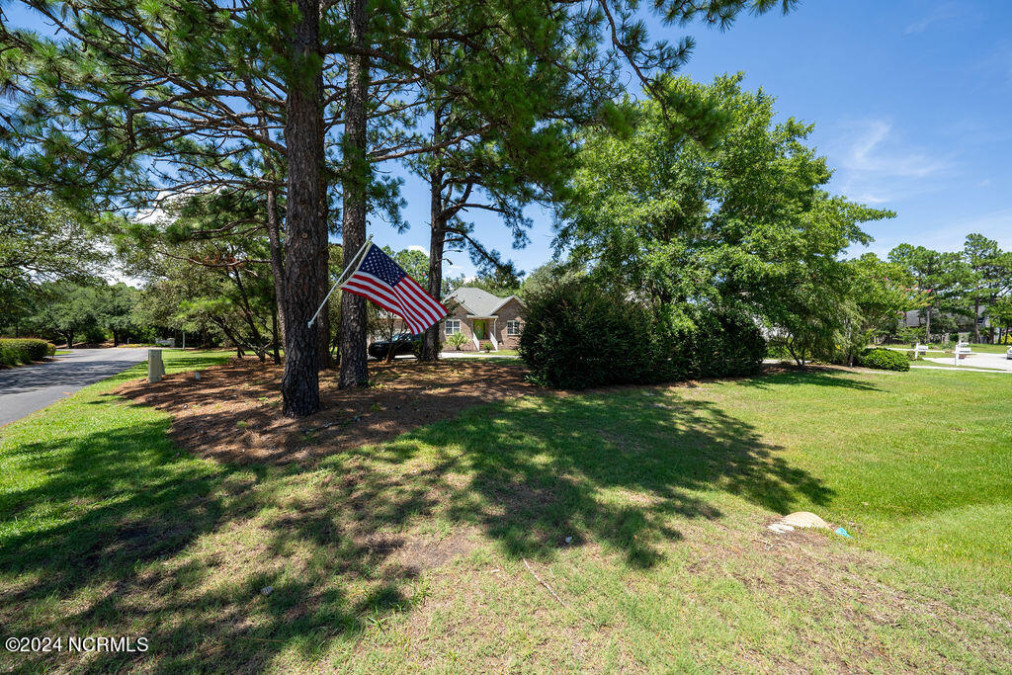 3352 St James Dr Southport, NC 28461