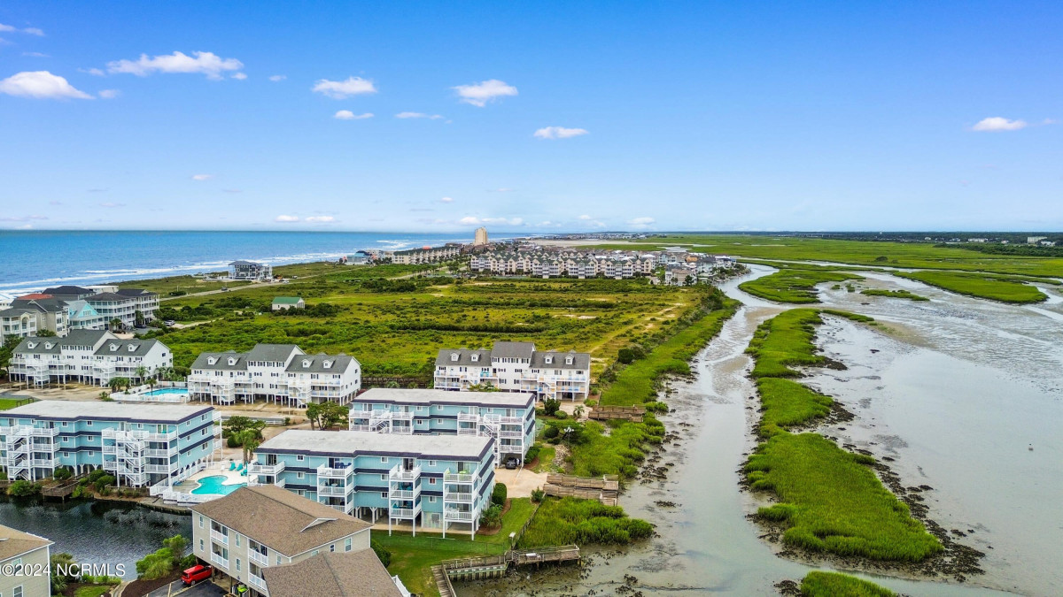 31 Beaufort St Ocean Isle Beach, NC 28469