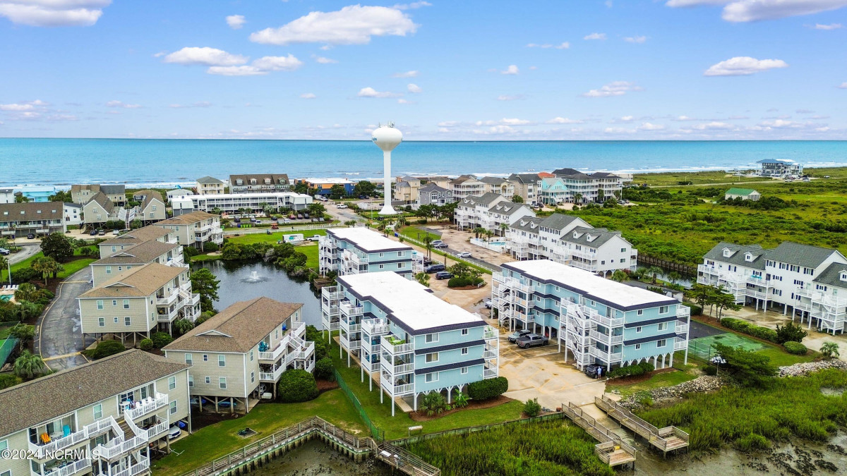 31 Beaufort St Ocean Isle Beach, NC 28469