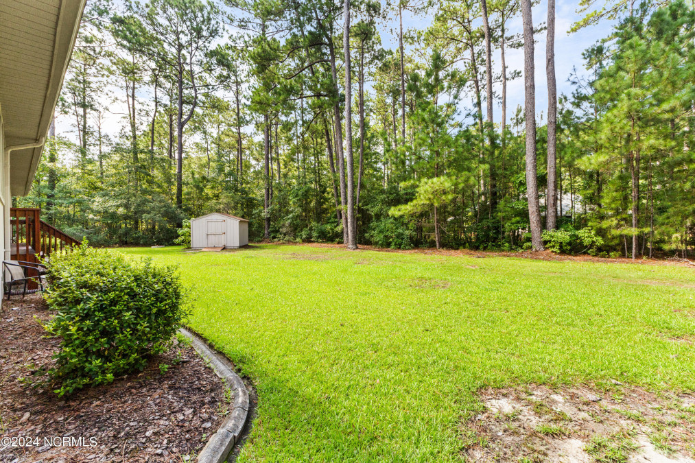 44 Pinewood Dr Carolina Shores, NC 28467