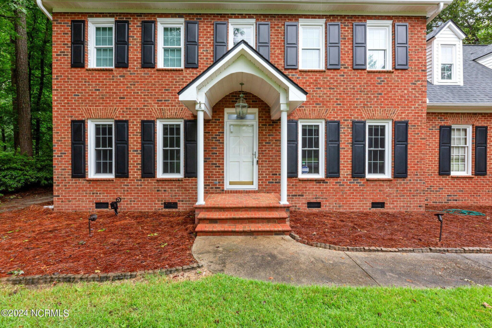 208 Williams St Greenville, NC 27858