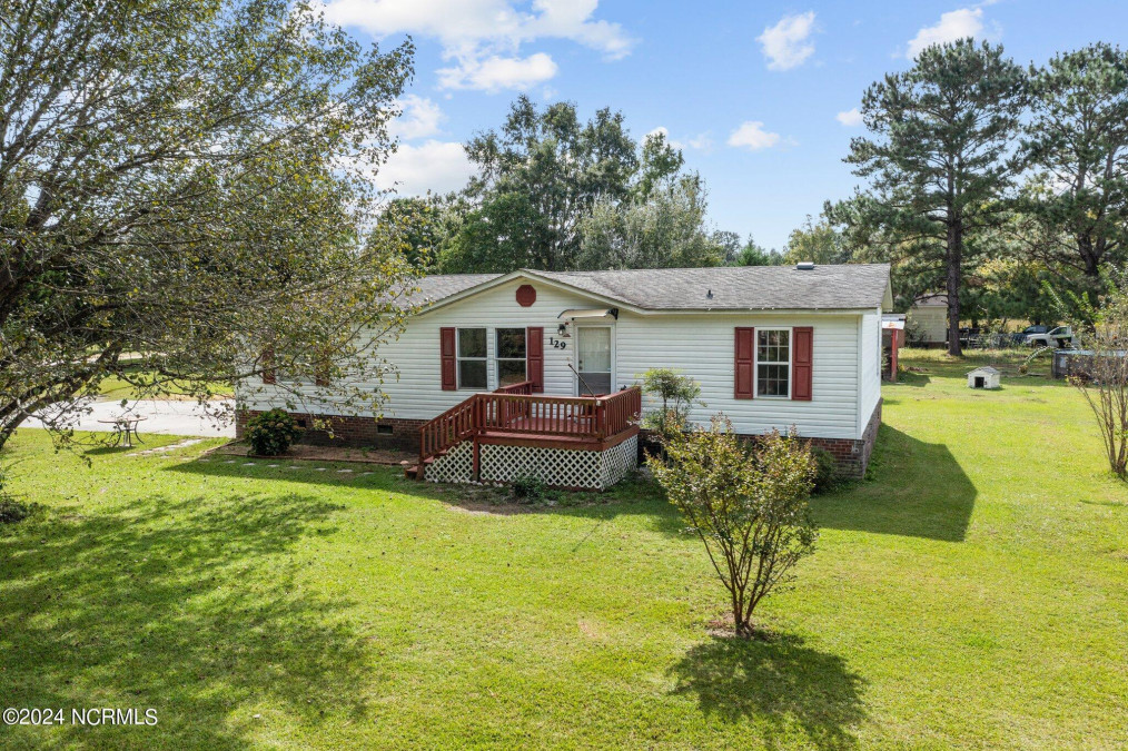 129 Old Freeman Rd Swansboro, NC 28584