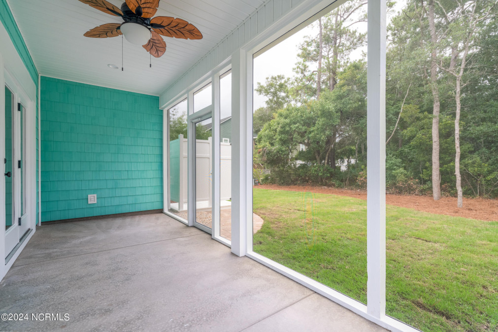 3506 Oak Island Dr Oak Island, NC 28465