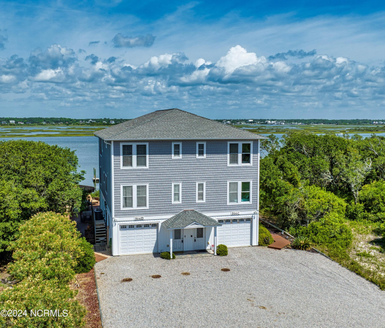 514 Anderson Blvd Topsail Beach, NC 28445