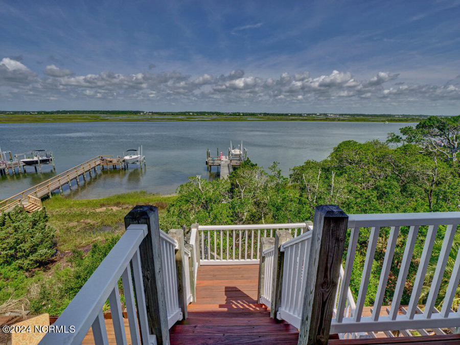 514 Anderson Blvd Topsail Beach, NC 28445