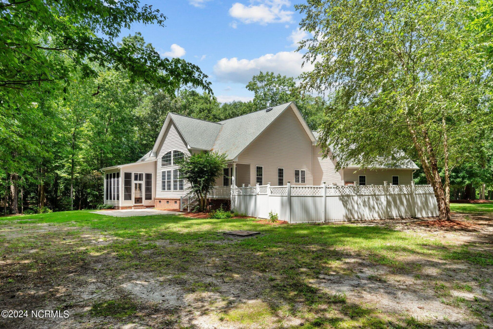 48 Hill Creek Rd Blounts Creek, NC 27814