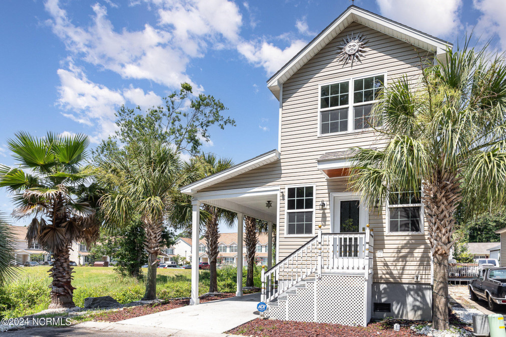 818 Jensen Ln Myrtle Beach, SC 29577