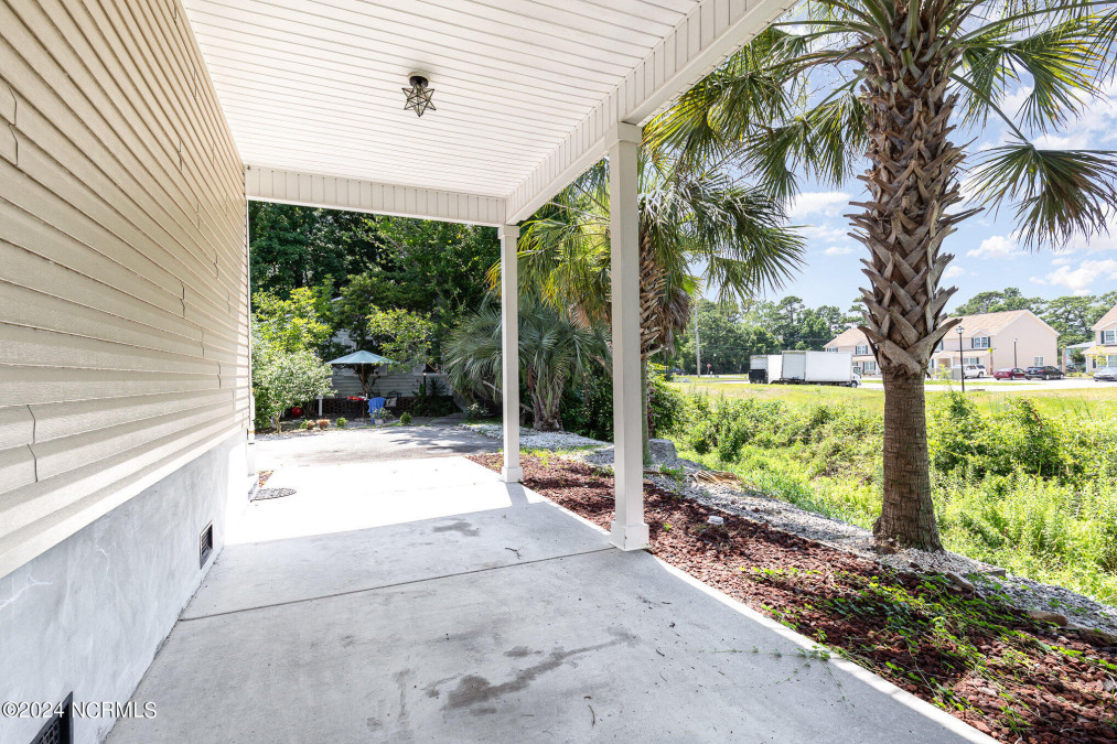 818 Jensen Ln Myrtle Beach, SC 29577