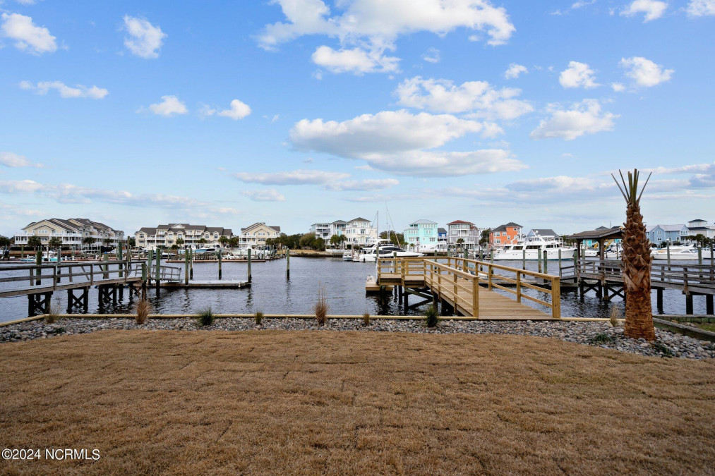 503 Canal Dr Carolina Beach, NC 28428