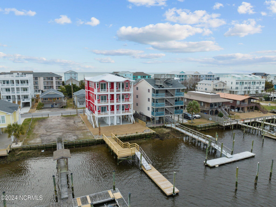 503 Canal Dr Carolina Beach, NC 28428