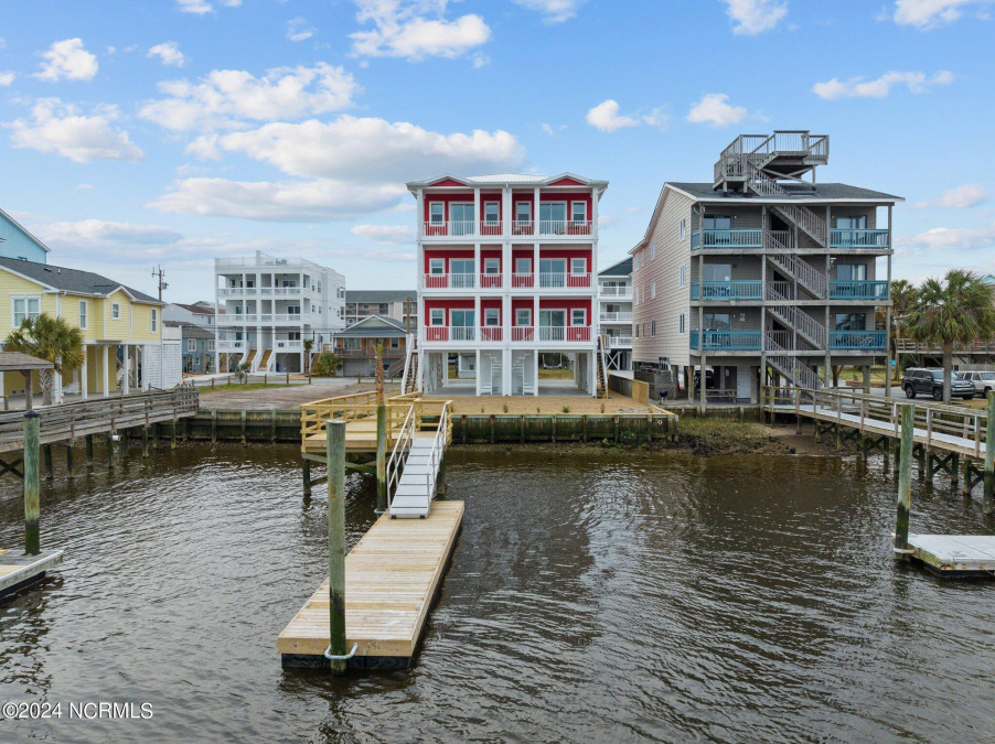 503 Canal Dr Carolina Beach, NC 28428