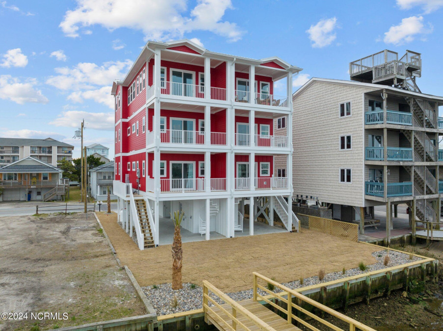 503 Canal Dr Carolina Beach, NC 28428