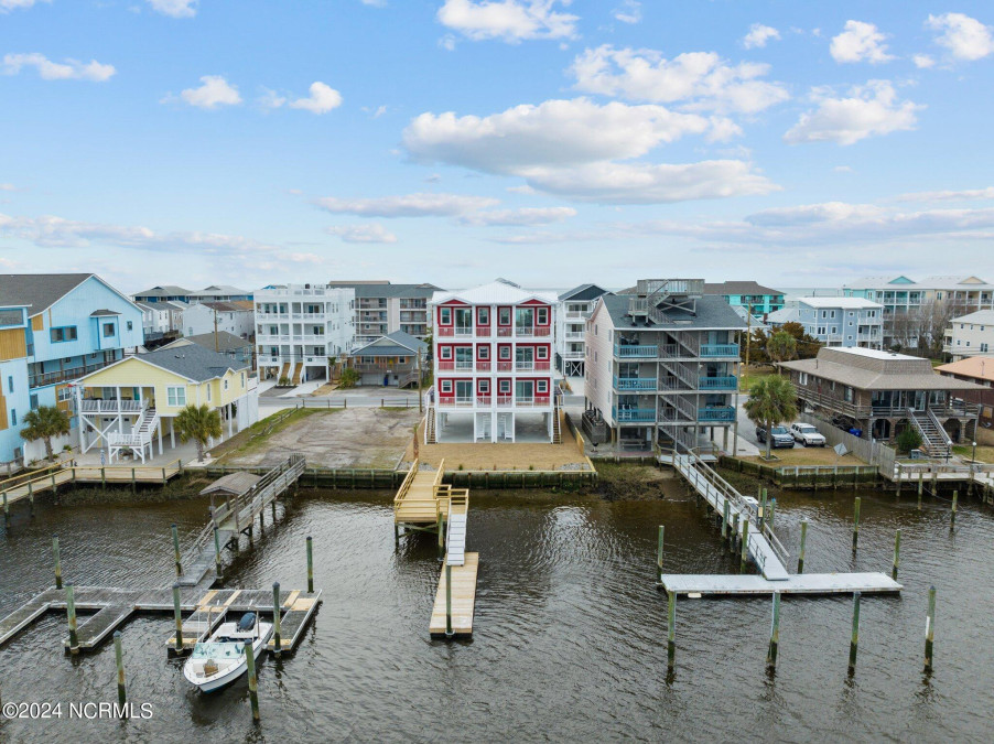 503 Canal Dr Carolina Beach, NC 28428