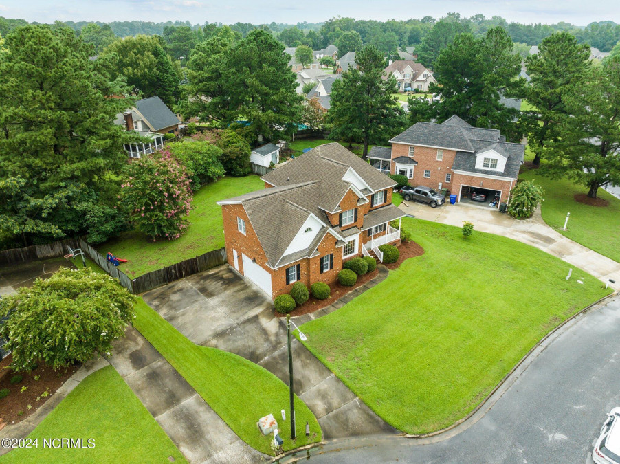 1903 Tempo Ct Greenville, NC 27858